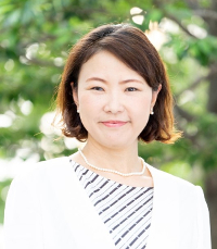 辺見香織氏