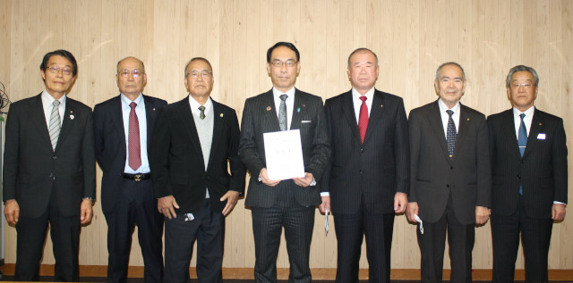 要望書提出(屋内50mプール)-1